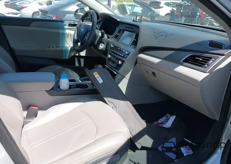 2016 Hyundai Sonata Se z USA, uszkodzony, nr VIN 5NPE24AF0GH339493